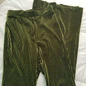 SHEIN Solid Flare Leg Velvet Pants